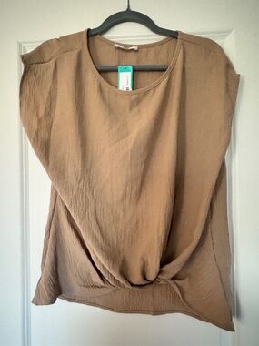 Kaileigh Taylor Knot Front Blouse taupe size M NWT